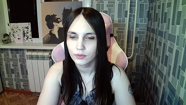 Snapshot of BlackHe4rts_ chatting on 10-20-25, 08:09 BlackHe4rts  online show from 10-20-25, 08:09