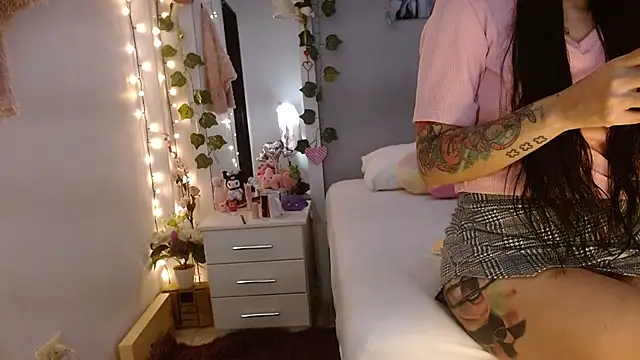 Kimandyuk online show from 03-21-25, 01:56