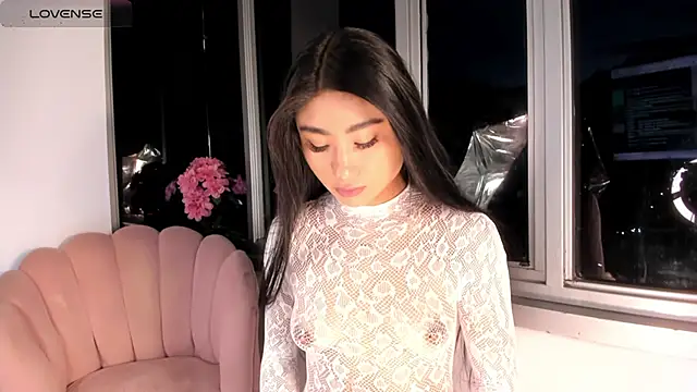 Megan Lim online show from 12-22-24, 10:38