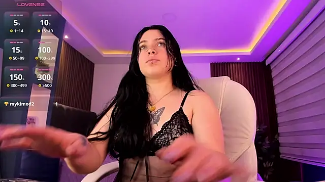 Lucy Smith2 online show from 01-11-25, 09:15