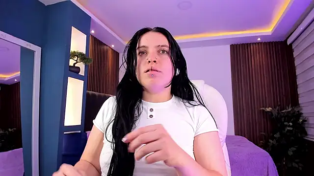 Lucy Smith2 online show from 01-29-25, 07:15