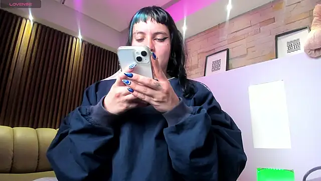 Lucy Smith2 online show from 04-02-26, 04:59