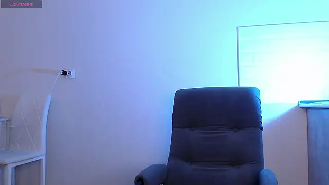 Eva Hailey  online show from 10-22-25, 04:02