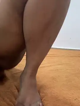 Snapshot of sissarahotty chatting on 02-02-25, 08:19 sissarahotty online show from 02-02-25, 08:19