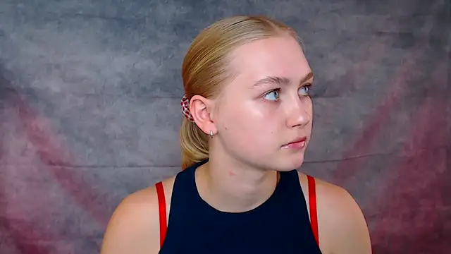 MademoiselleCl online show from 09-18-25, 12:40