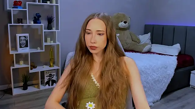 AlexaHarmon online show from 11-25-25, 06:13