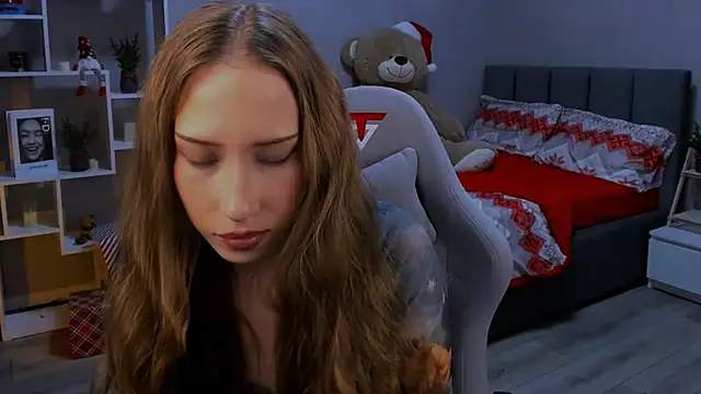 AlexaHarmon online show from 12-04-25, 06:34