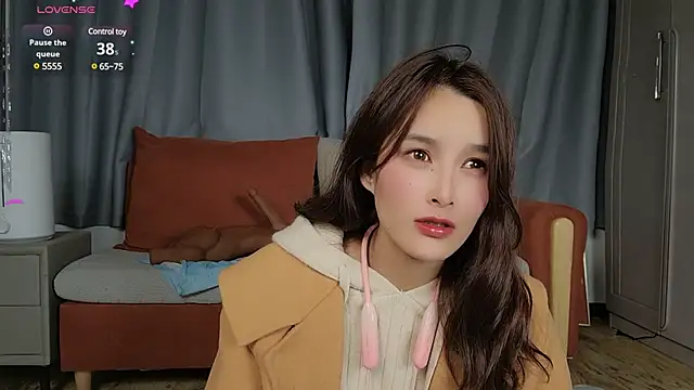 Snapshot of Youth3_ chatting on 01-14-25, 08:04 Youth3  online show from 01-14-25, 08:04