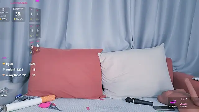 Snapshot of Youth3_ chatting on 02-14-25, 06:19 Youth3  online show from 02-14-25, 06:19