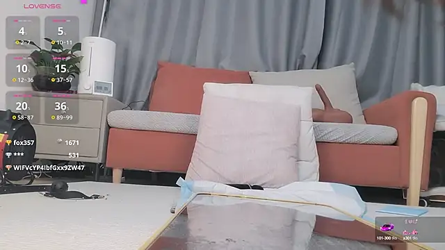 Snapshot of Youth3_ chatting on 02-20-25, 04:57 Youth3  online show from 02-20-25, 04:57