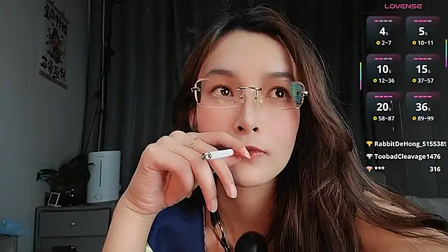 Snapshot of Youth3_ chatting on 03-15-25, 05:26 Youth3  online show from 03-15-25, 05:26