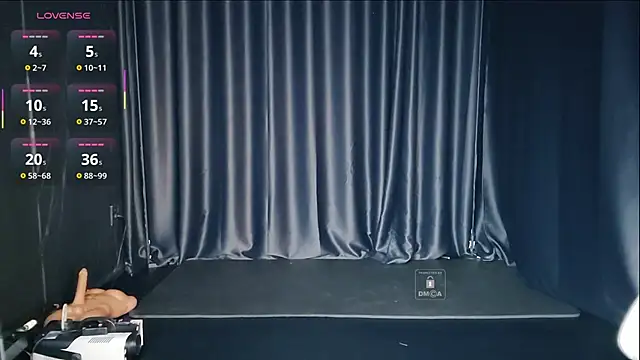 Snapshot of Youth3_ chatting on 09-12-25, 03:23 Youth3  online show from 09-12-25, 03:23