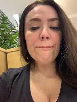 Sophie Eaton online show from 09-13-25, 07:35