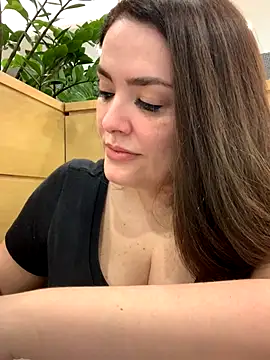 Sophie Eaton online show from 09-19-25, 08:31