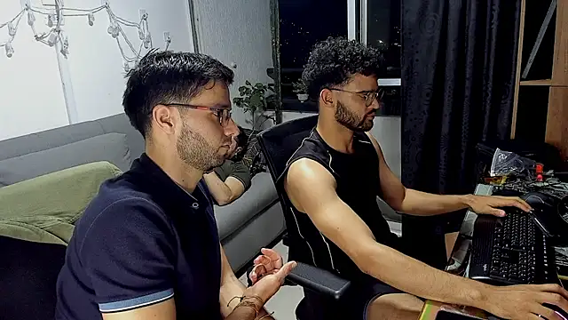 crisandrews online show from 02-12-25, 03:29