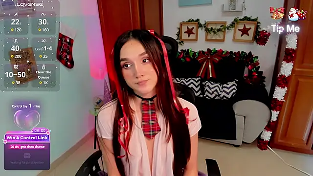 Snapshot of Dakota_Faning chatting on 12-11-24, 05:04 Dakota Faning online show from 12-11-24, 05:04