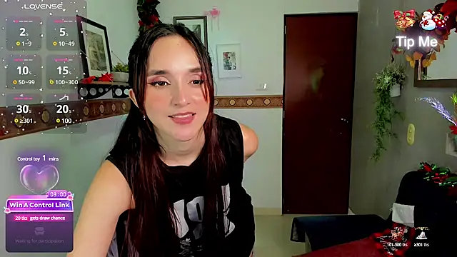 Snapshot of Dakota_Faning chatting on 12-28-24, 04:52 Dakota Faning online show from 12-28-24, 04:52