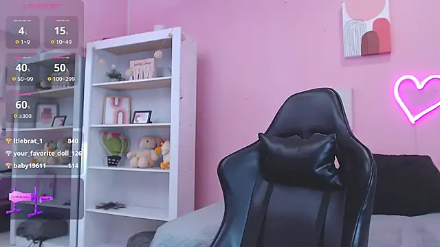 Ian Castillo  online show from 01-25-25, 05:19