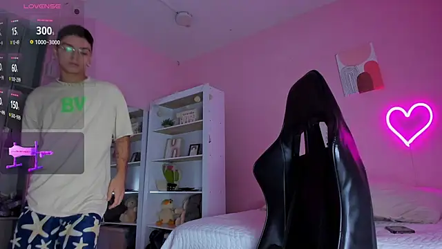 Ian Castillo  online show from 03-21-25, 11:22