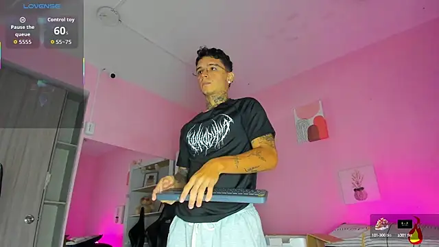 Ian Castillo  online show from 10-22-25, 11:10