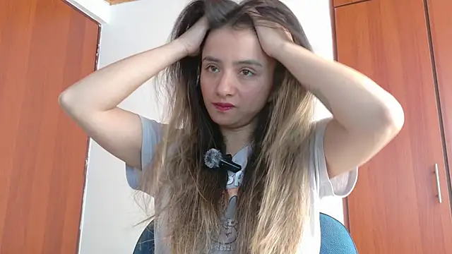 julietta   jackson online show from 04-24-26, 07:49