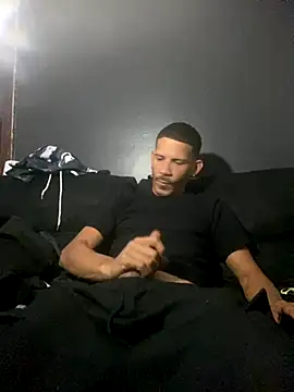 Chico Bellaco online show from 10-28-25, 04:38