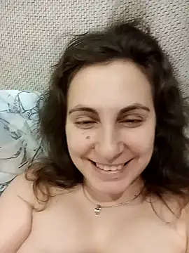 ShelaDiass online show from 12-19-25, 04:03