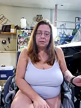 MsShelby40 online show from 12-01-24, 08:42