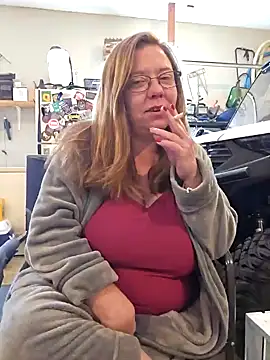 MsShelby40 online show from 01-17-25, 03:22