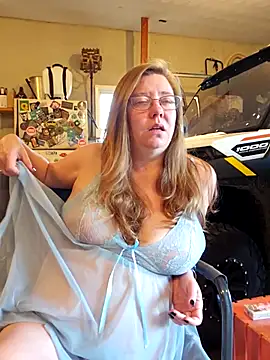 MsShelby40 online show from 10-05-25, 09:24