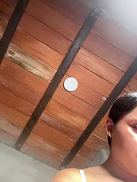 Snapshot of MollySanders___ chatting on 07-18-26, 11:52 MollySanders online show from 07-18-26, 11:52