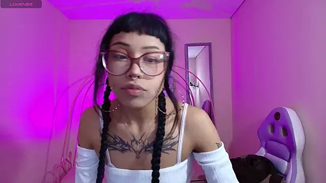 Violetta Suky online show from 02-20-25, 01:40