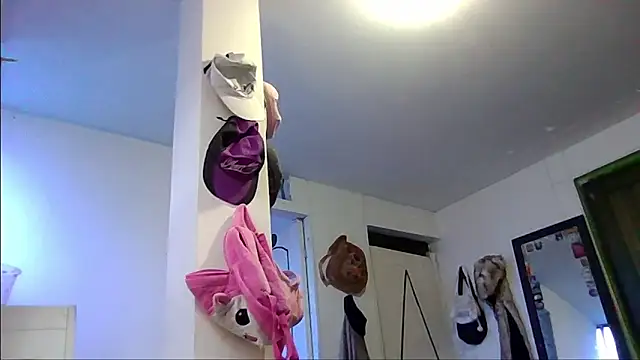 Violetta Suky online show from 12-03-25, 12:03