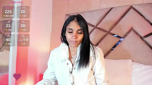 sophie pariss online show from 05-14-26, 03:24