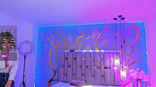 AlessiaDouce online show from 11-23-25, 08:30