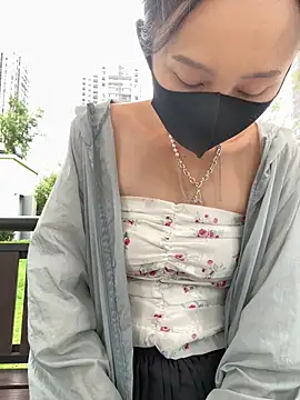 Snapshot of moneymaker_taipei chatting on 09-30-25, 05:45 moneymaker taipei online show from 09-30-25, 05:45