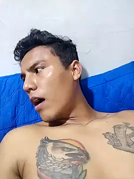 Snapshot of MagicMike009 chatting on 01-22-25, 04:02 MagicMike009 online show from 01-22-25, 04:02