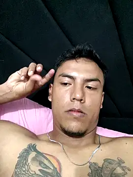 Snapshot of MagicMike009 chatting on 11-06-25, 11:15 MagicMike009 online show from 11-06-25, 11:15