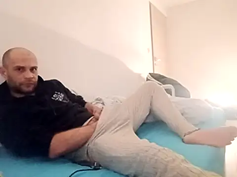 Zbochunec online show from 02-02-26, 02:32