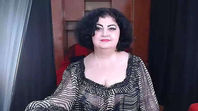 Snapshot of _MissJ_ chatting on 02-05-25, 08:11  MissJ  online show from 02-05-25, 08:11