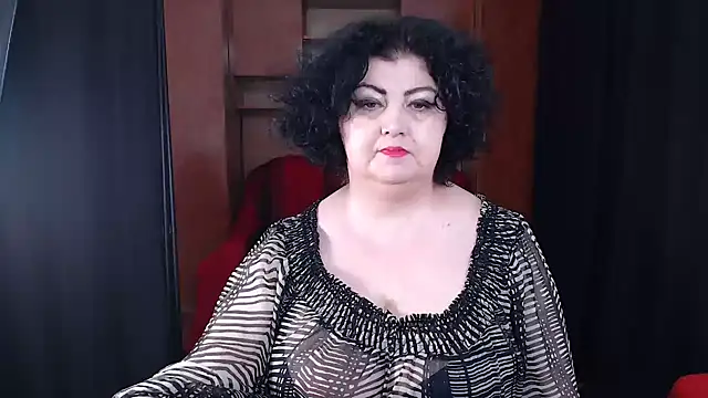 Snapshot of _MissJ_ chatting on 02-06-25, 10:37  MissJ  online show from 02-06-25, 10:37