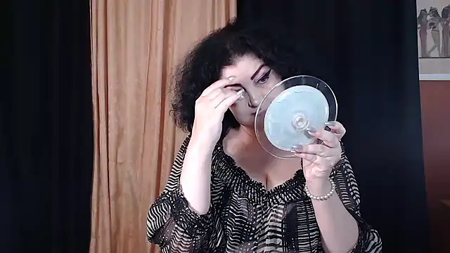 Snapshot of _MissJ_ chatting on 10-26-25, 05:02  MissJ  online show from 10-26-25, 05:02