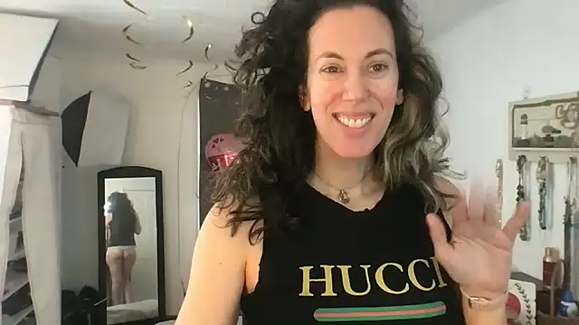 BonfireBonnie online show from 02-04-25, 03:04