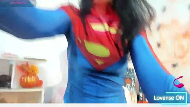 samira nylon1 online show from 10-31-25, 10:33