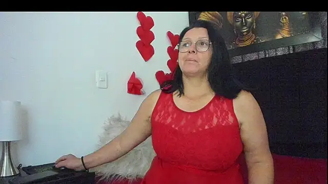 Evaaross 2345 online show from 03-06-25, 07:43