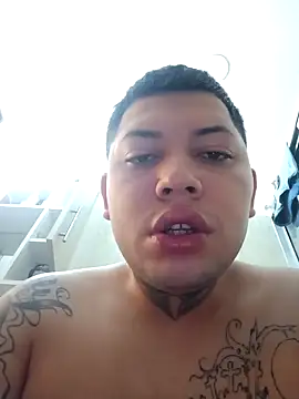 Snapshot of HotBoyJB2000 chatting on 02-03-25, 02:45 HotBoyJB2000 online show from 02-03-25, 02:45