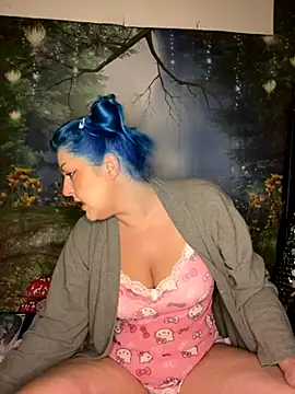 Snapshot of TheKinkyWitch chatting on 11-07-25, 09:26 TheKinkyWitch online show from 11-07-25, 09:26