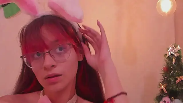 RedMeloddy online show from 12-15-24, 08:04