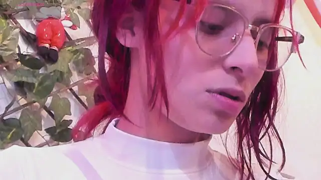 RedMeloddy online show from 12-22-25, 08:39