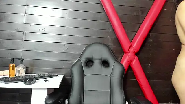 Annyeli online show from 12-28-24, 07:44